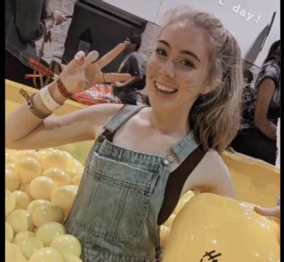 itsgracecharis leaked  Charis,22, often takes fans into her journey in her golf development with videos and photos of the social media star working on shots and getting professional schooling
